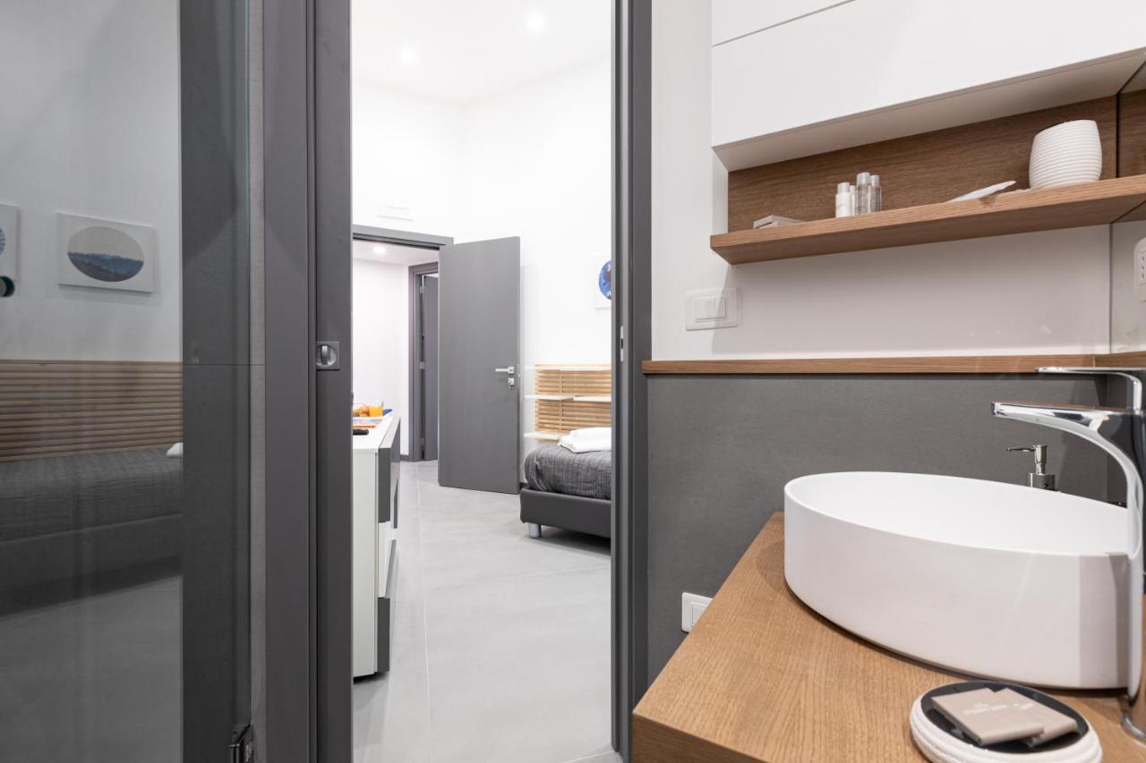 Tito'S Rooms เนเปิลส์ ภายนอก รูปภาพ